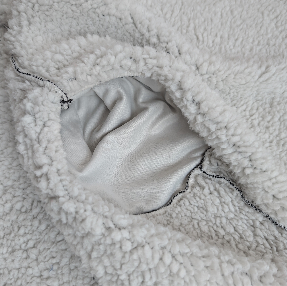 Green Tea Black and White Sherpa Cardigan Medium - Picture 10 of 11